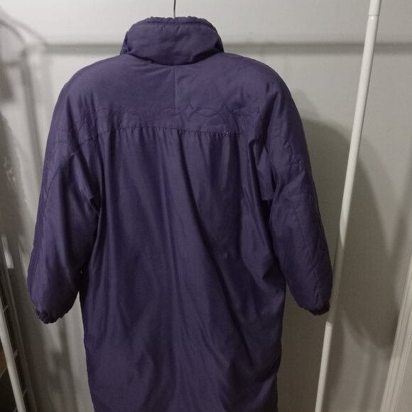 Pizazz purple down duvet ladies coat size medium, super cozy and warm - Picture 2 of 6